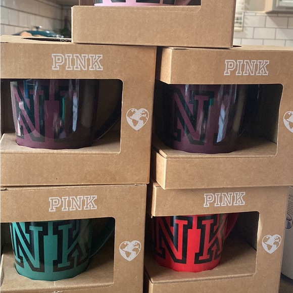 Pink mug this listing is for the red only - Picture 2 of 3